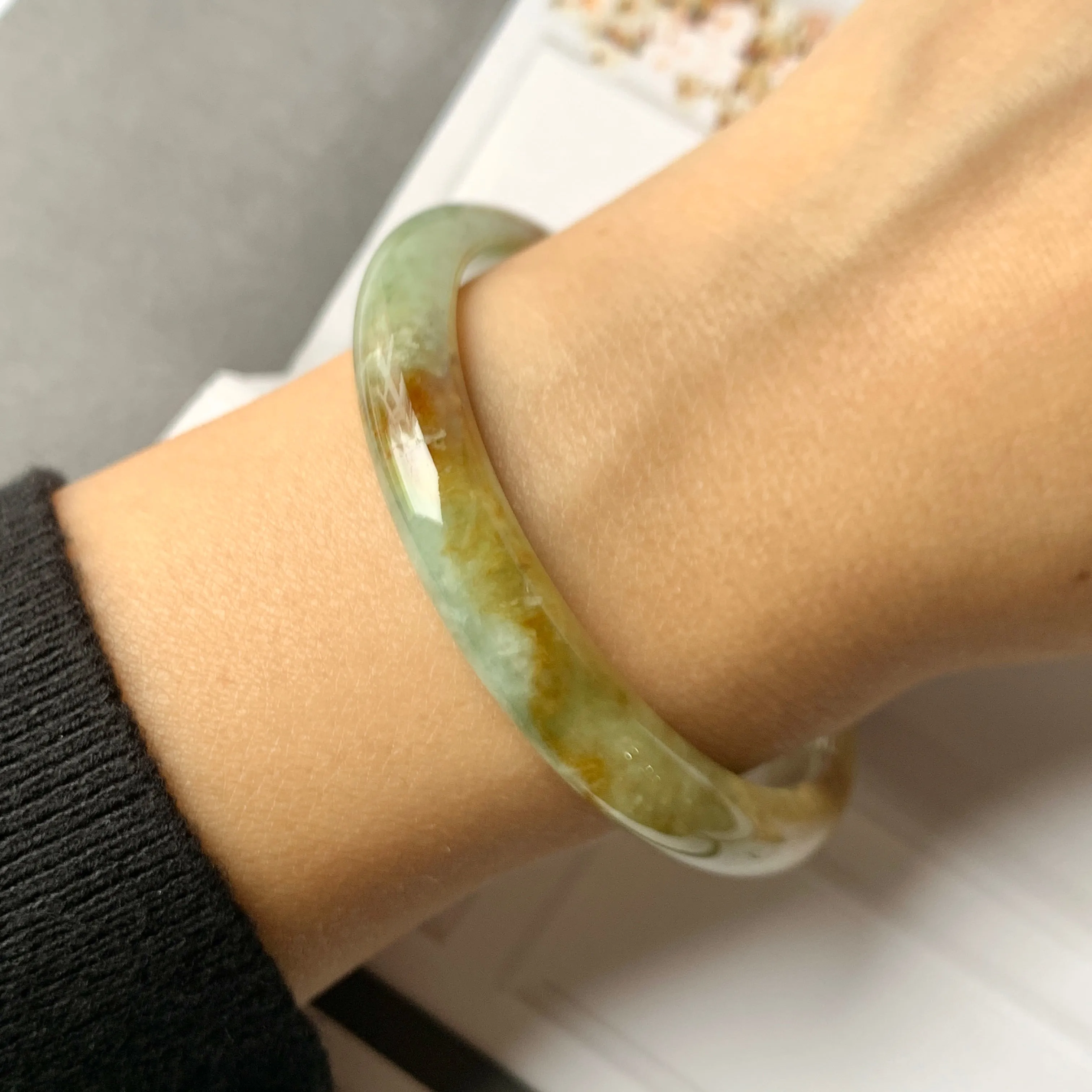 53.8mm A-Grade Natural  Earthy Tone Jadeite Modern Round Bangle No.330015