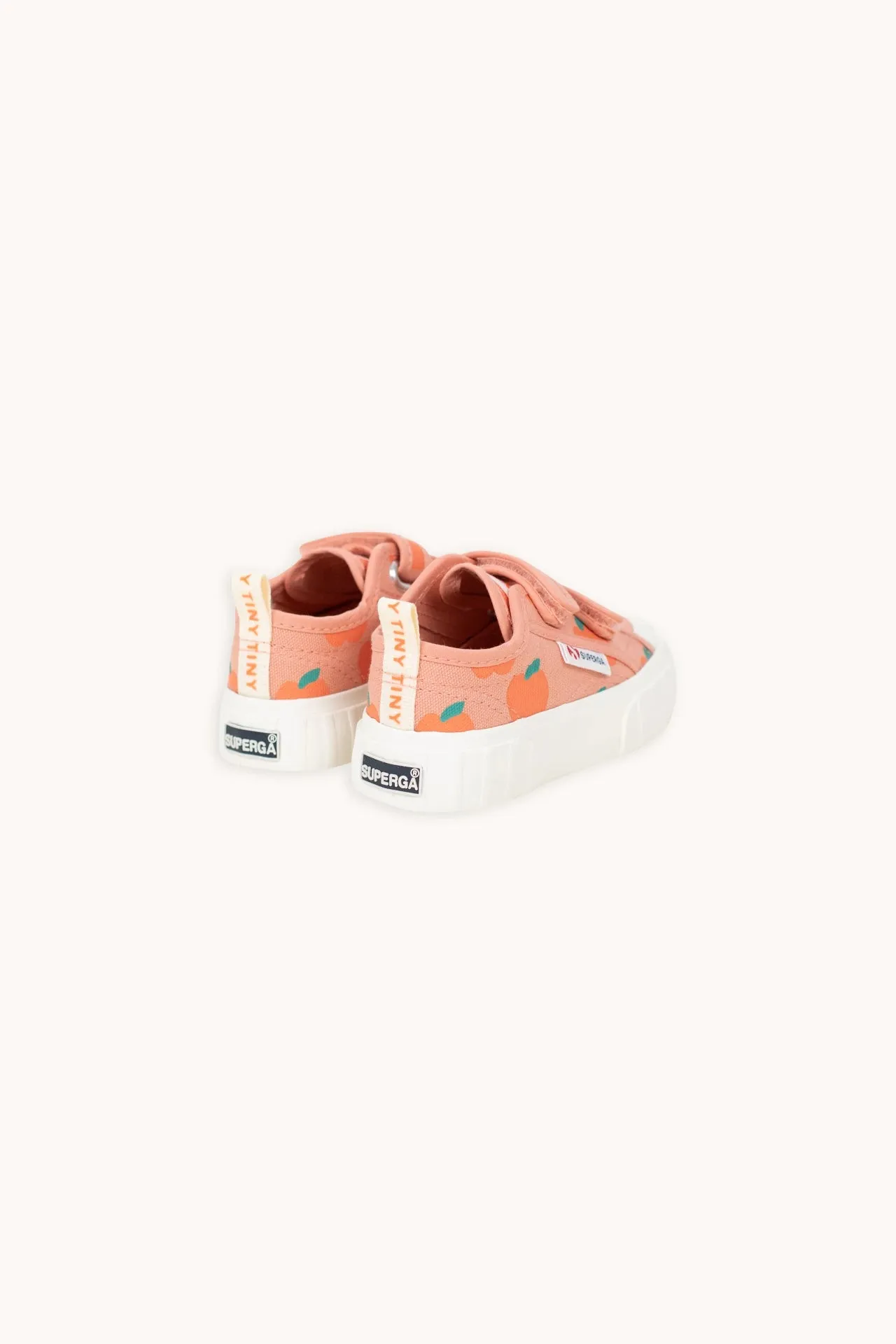 APPLES SNEAKERS