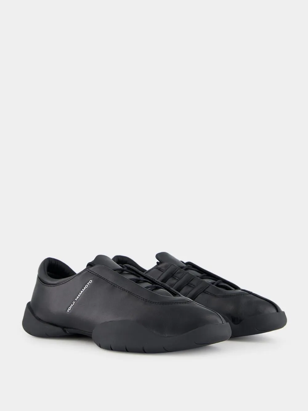 Black Low-Top Regu Sneakers