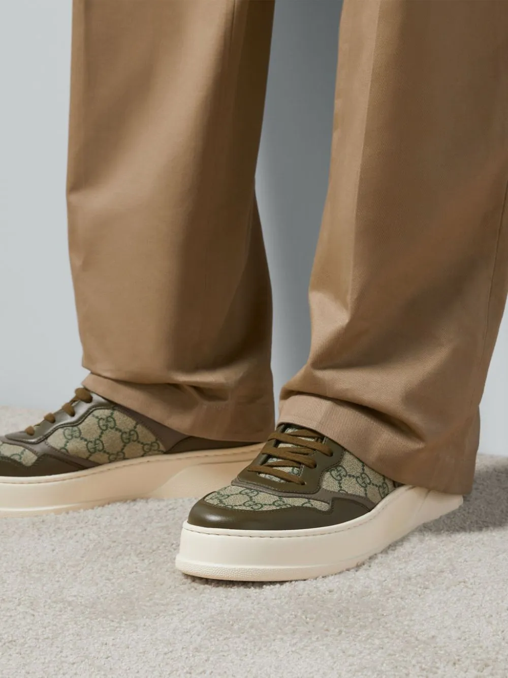 Classic GG Canvas Sneakers