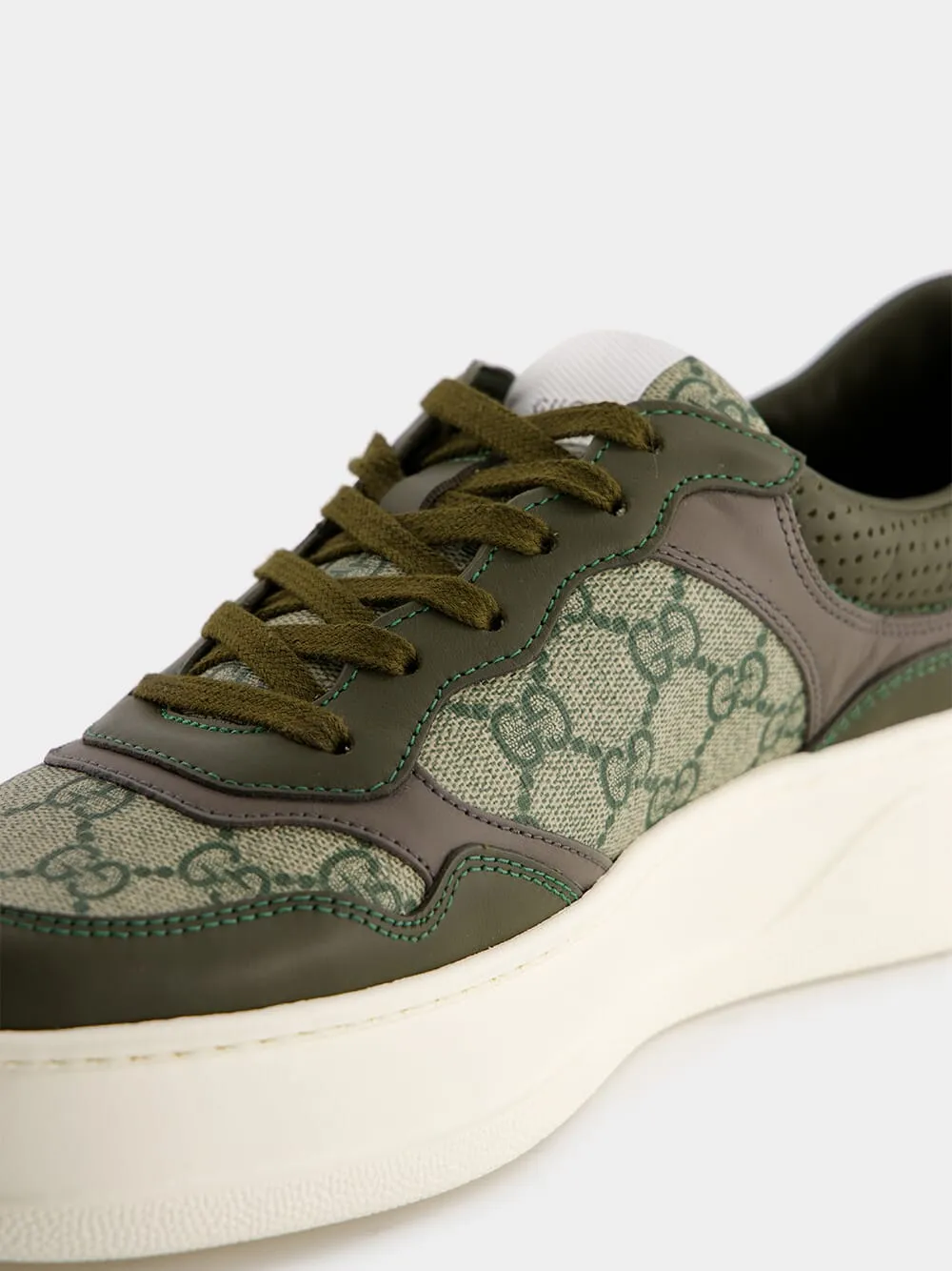 Classic GG Canvas Sneakers