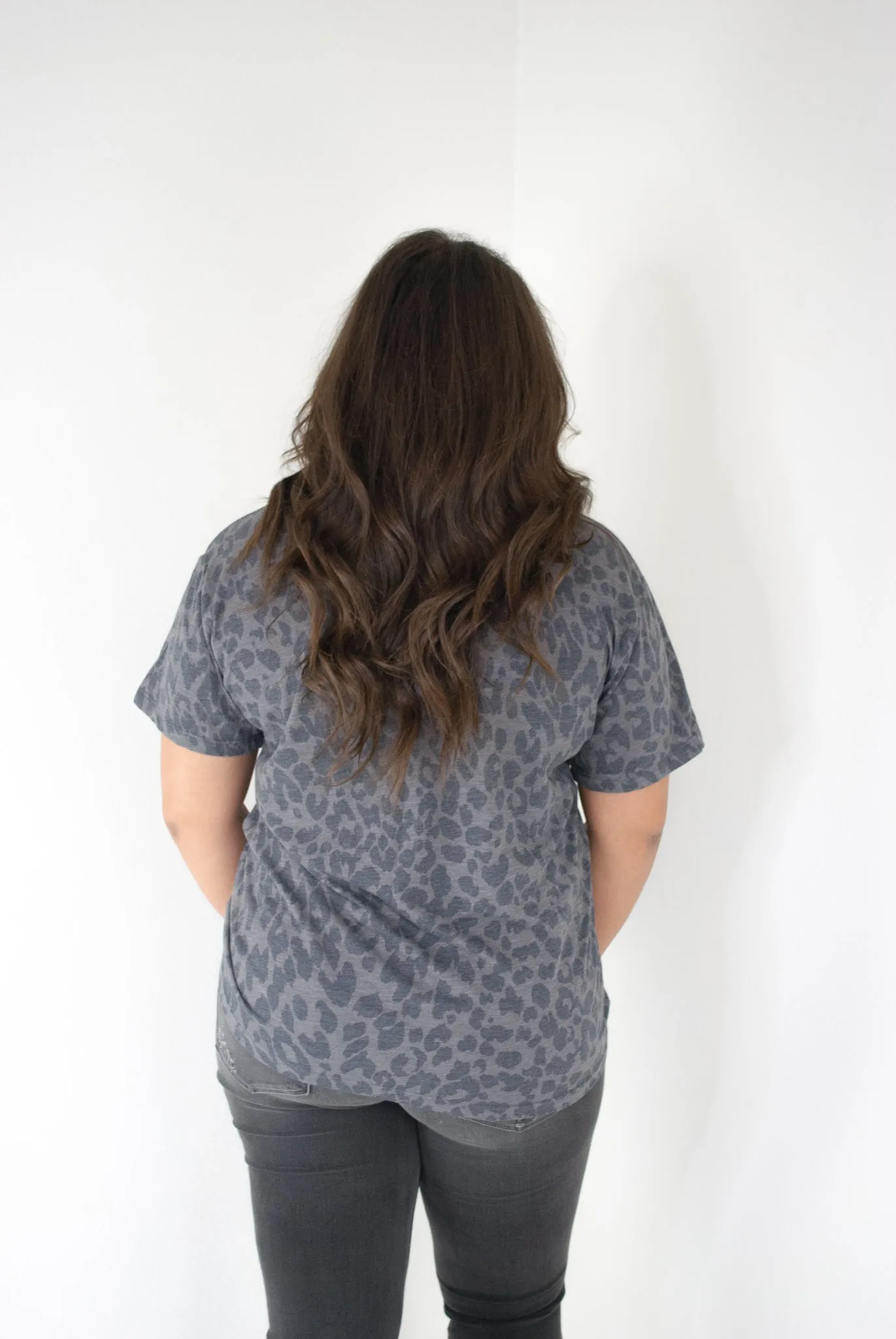 COOL MOM Leopard Graphic Tee