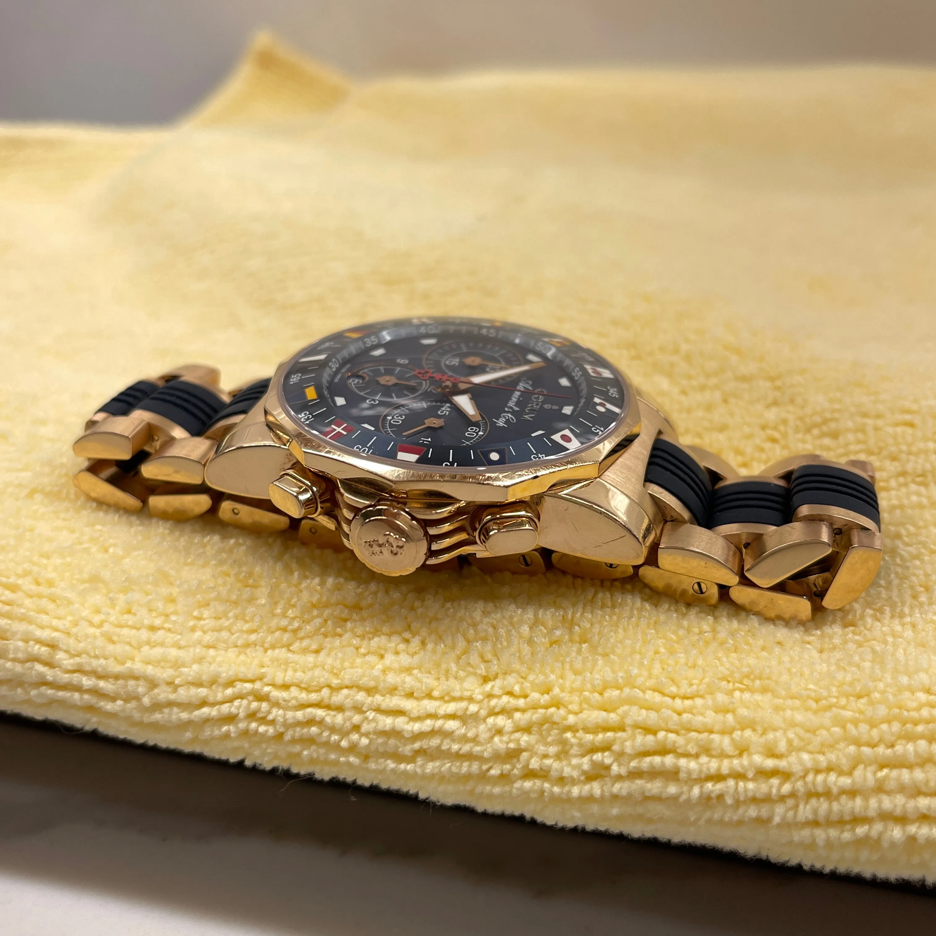 Corum Admiral's Cup Chronograph 44mm 18K Rose Gold Rubber Bracelet Blue Dial 985.673.55