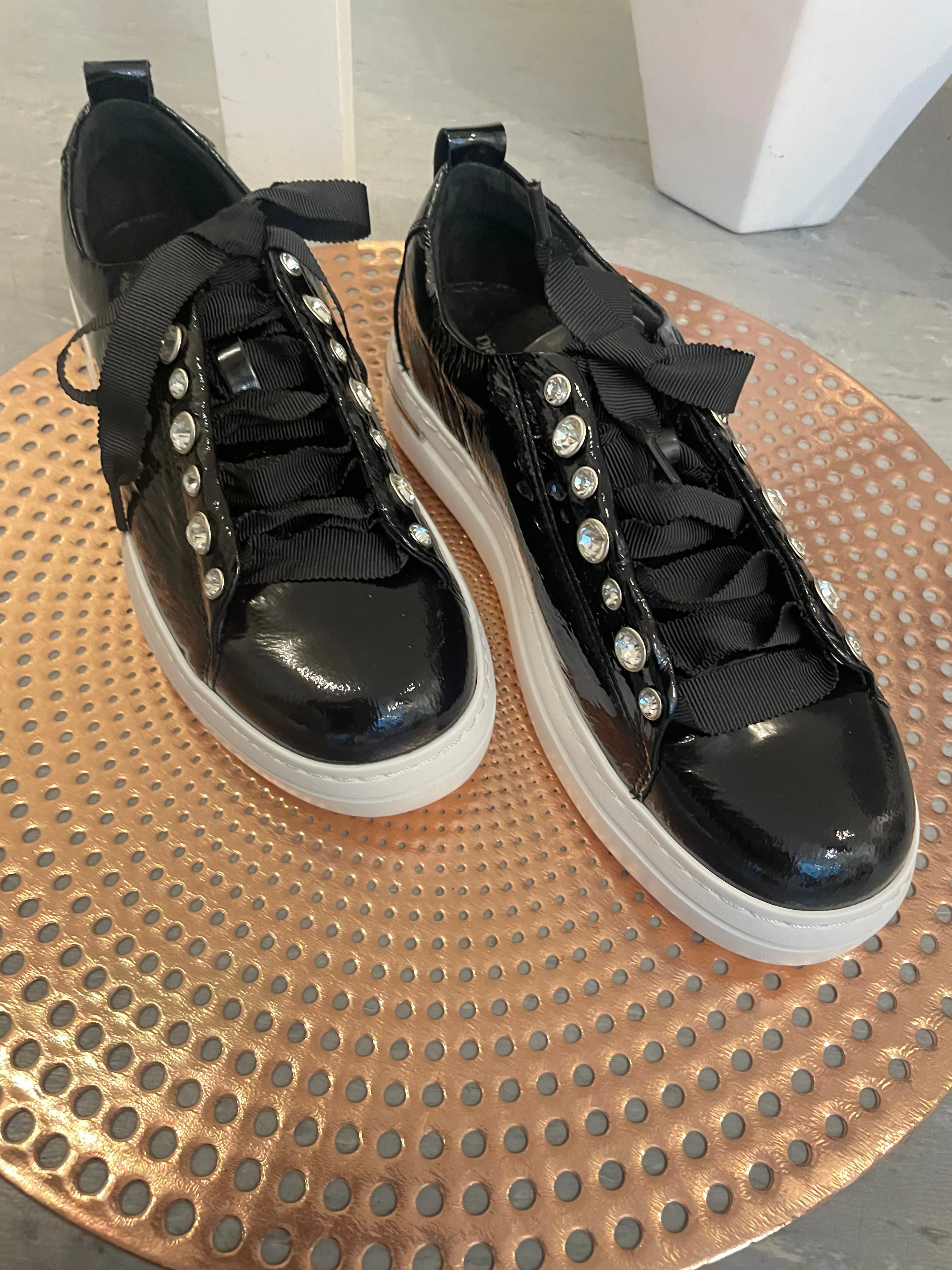 Django & Juliette - WILKES Black Patent Leather