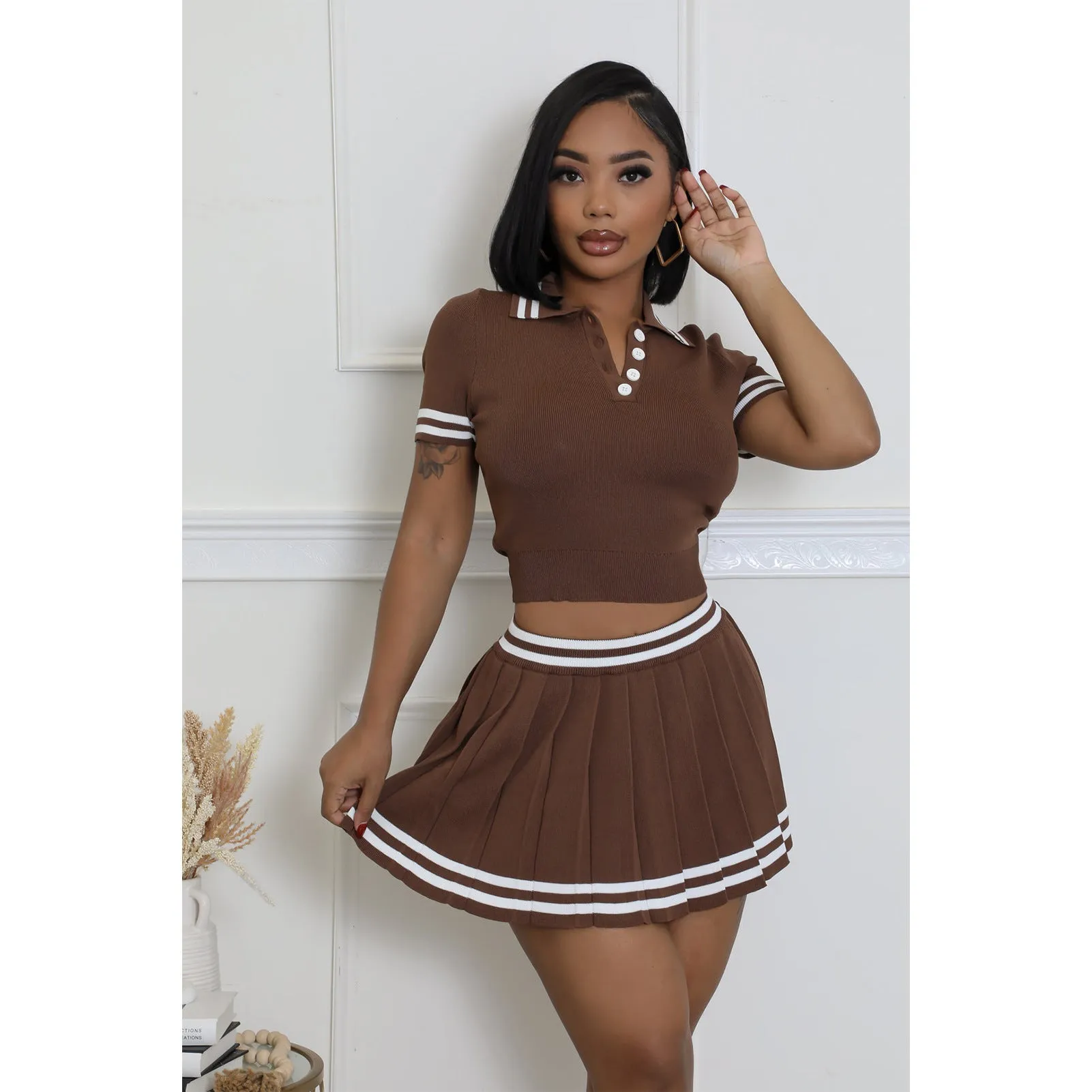 Elegant Contrast Trim Polo Shirt and Pleated Skirt Two-Piece Set