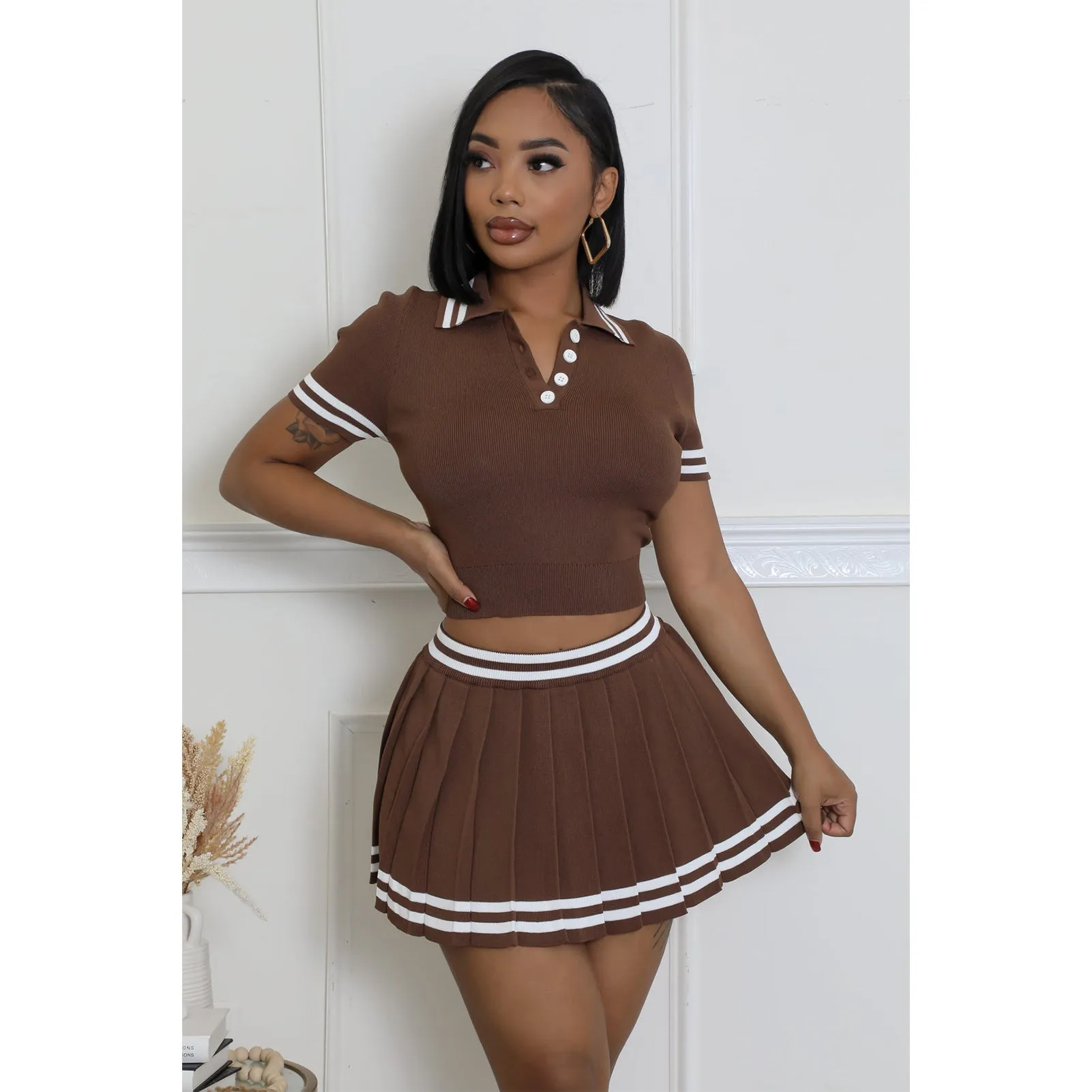 Elegant Contrast Trim Polo Shirt and Pleated Skirt Two-Piece Set