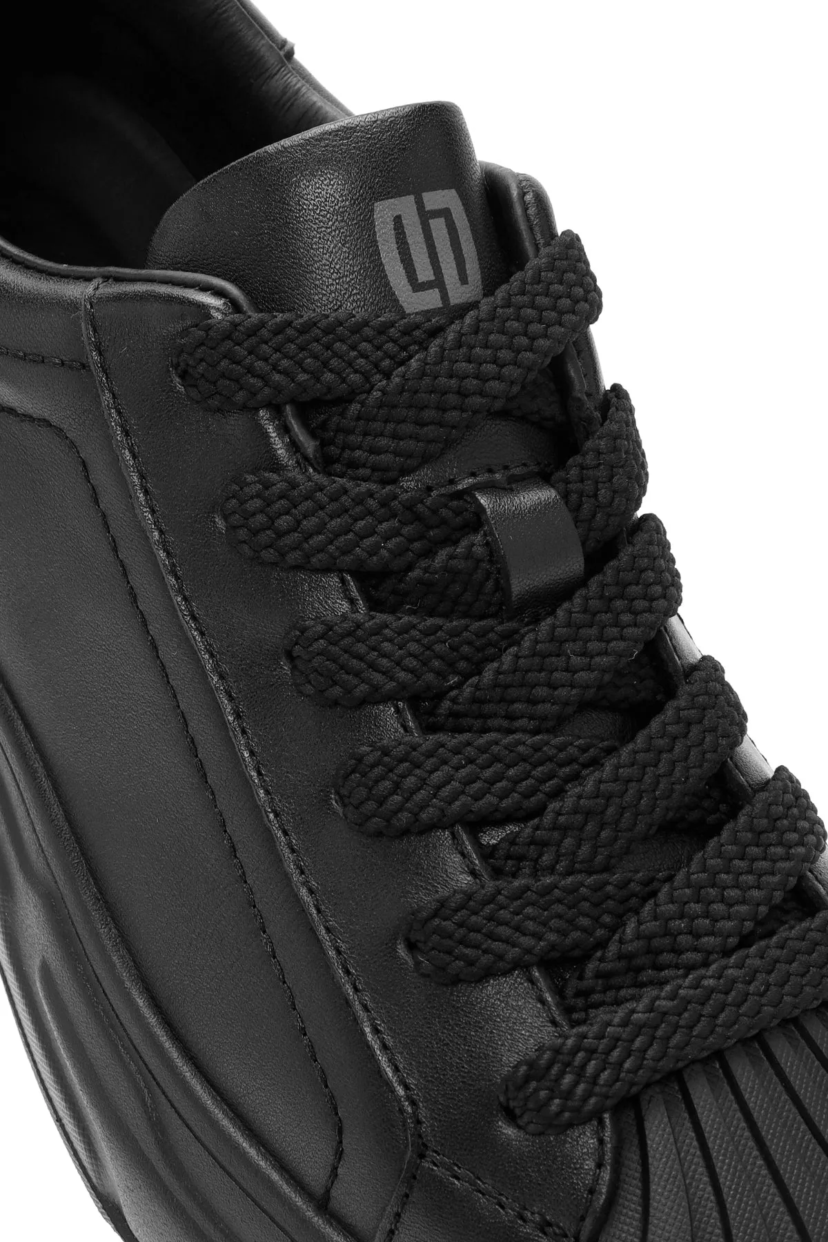 Erkek Siyah Bağcıklı Deri Sneaker