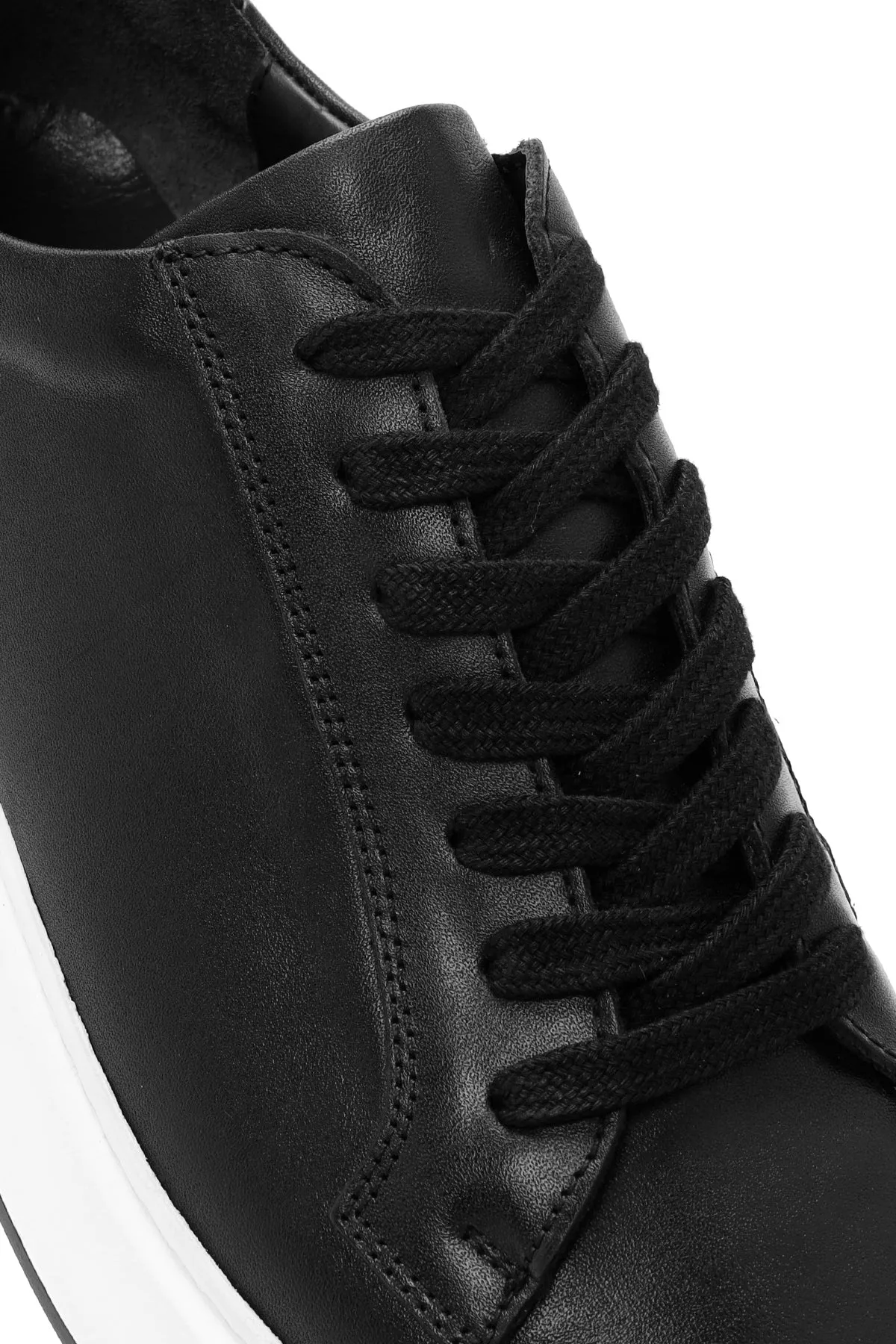 Erkek Siyah Bağcıklı Deri Sneaker