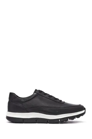 Erkek Siyah Bağcıklı Kalın Tabanlı Deri Casual Sneaker