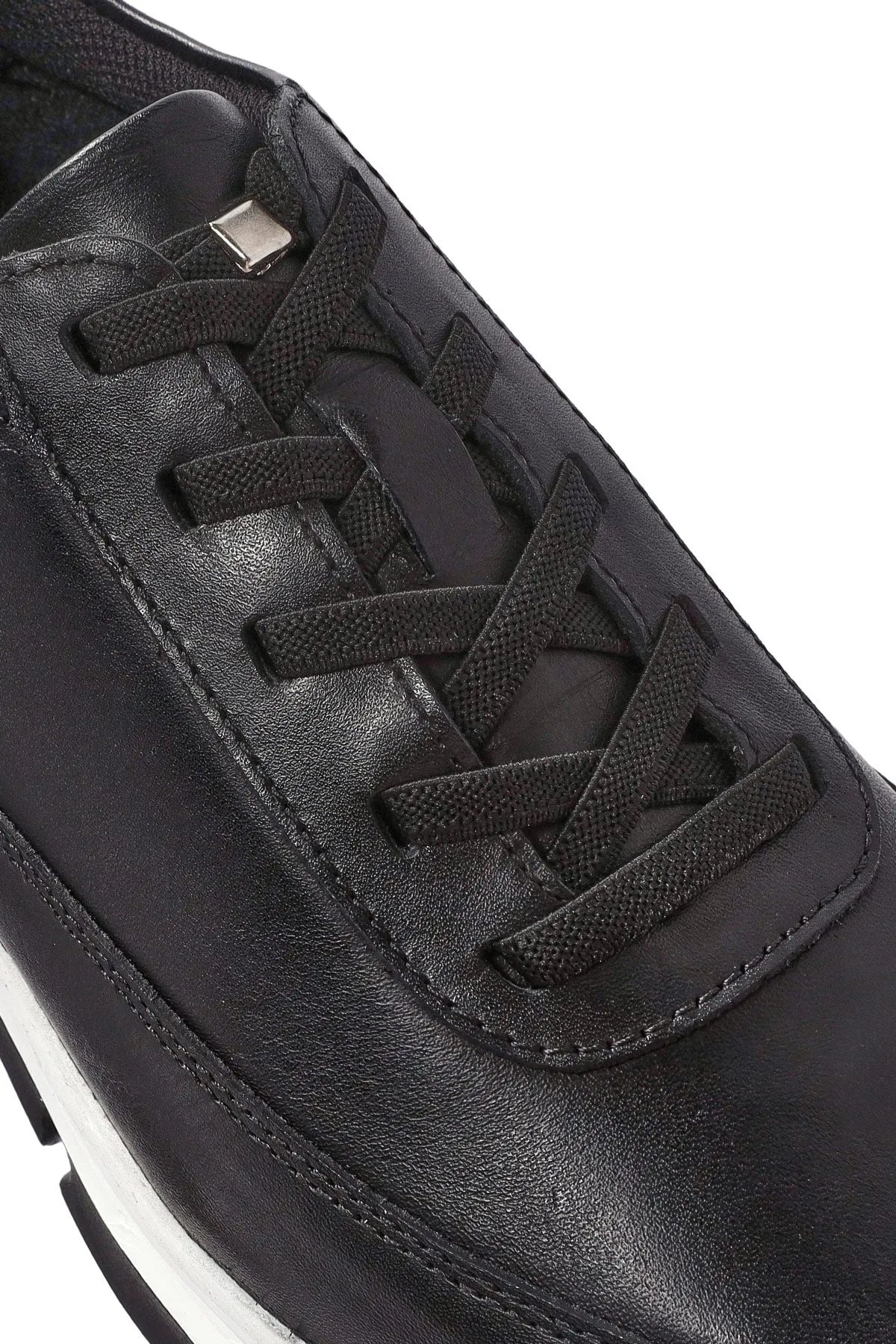 Erkek Siyah Bağcıklı Kalın Tabanlı Deri Casual Sneaker