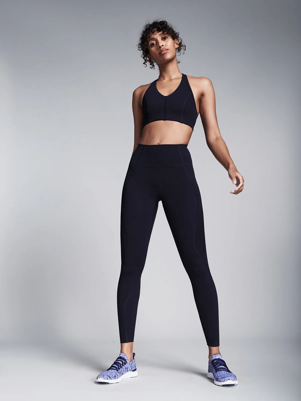 FEMME FATALE Sports Bra Black