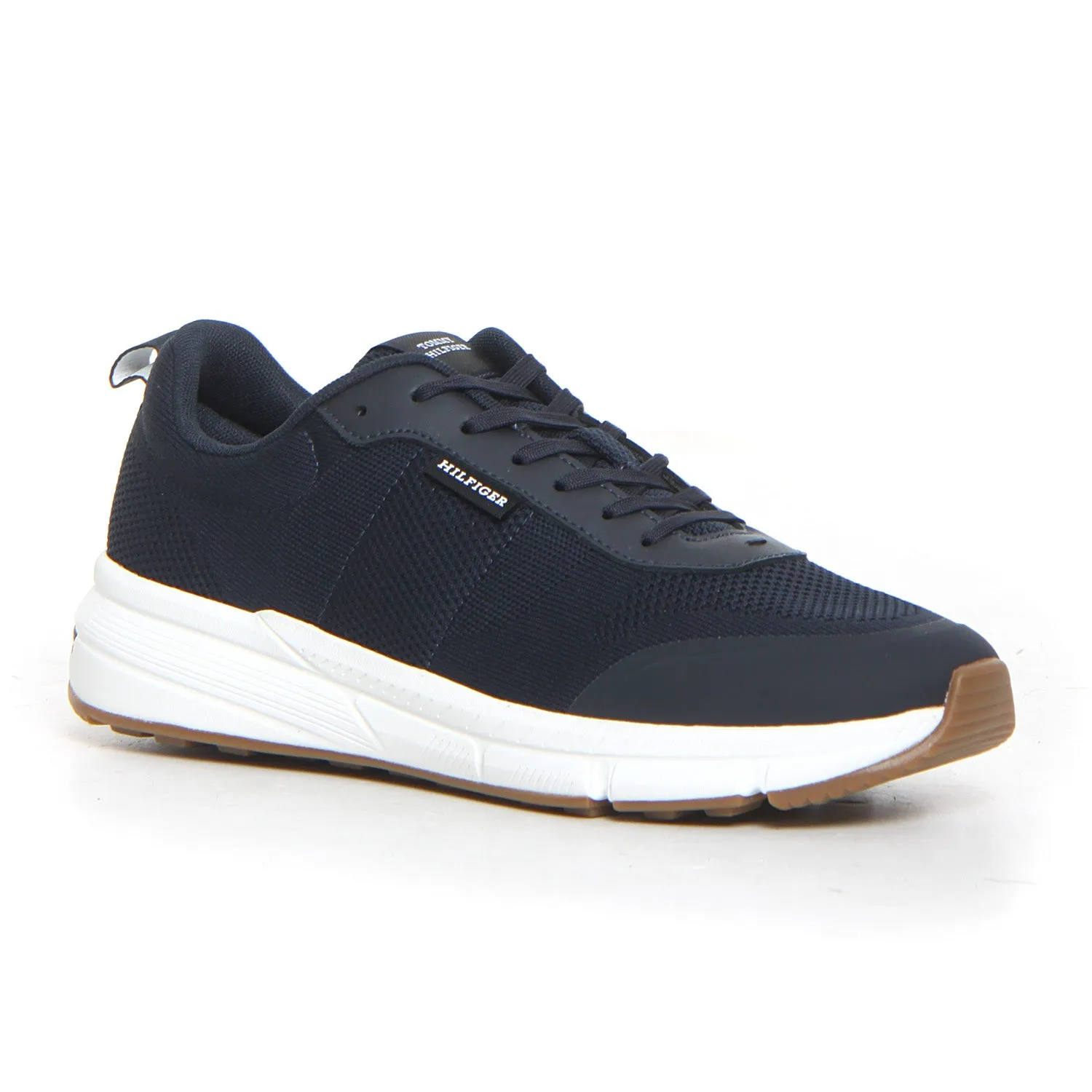 Lightwieght modern sneaker