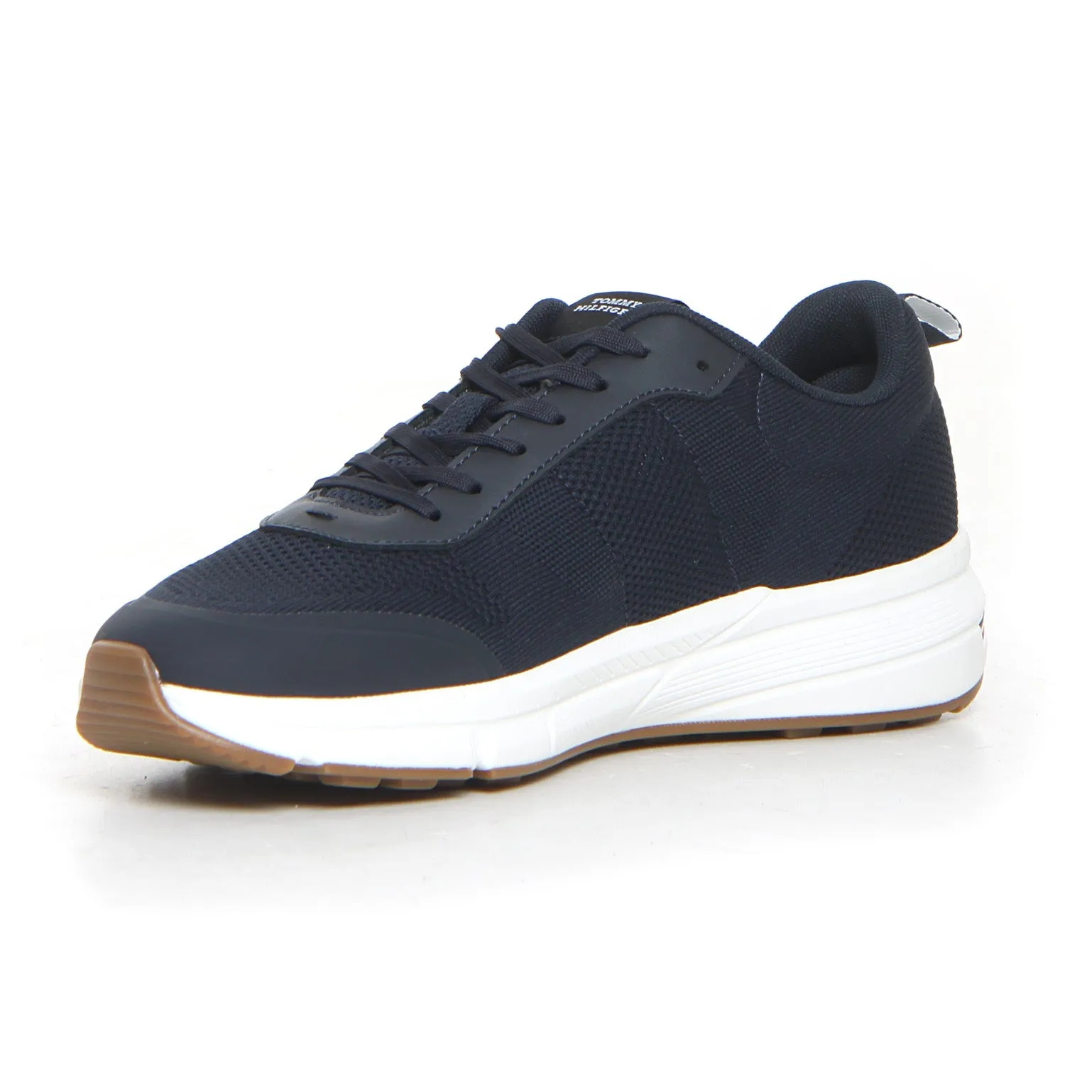 Lightwieght modern sneaker
