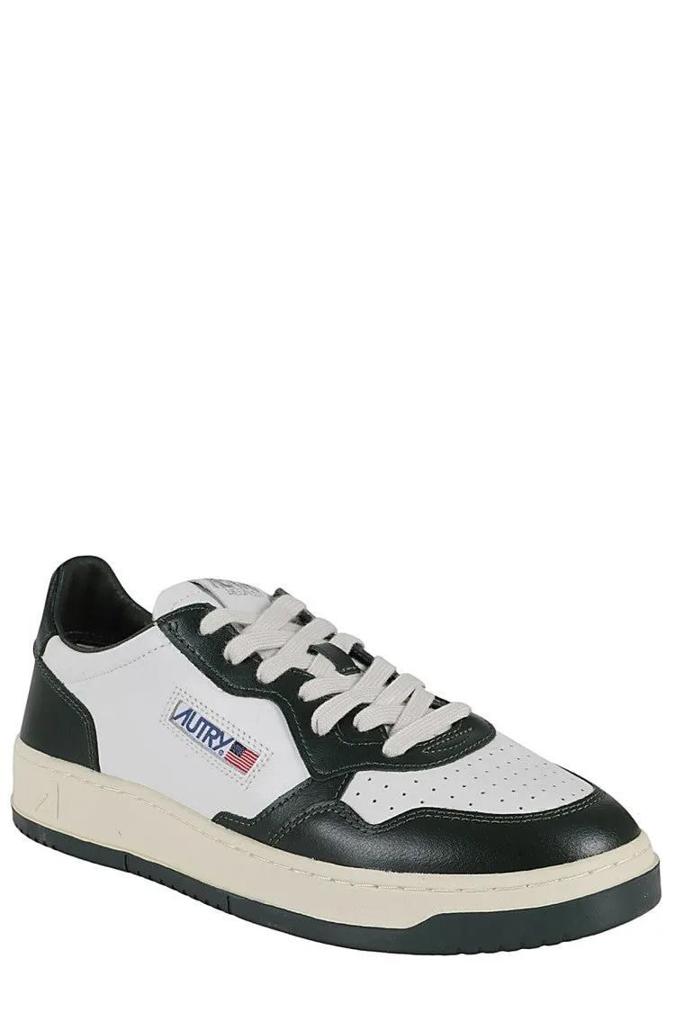 Medalist Low Sneakers