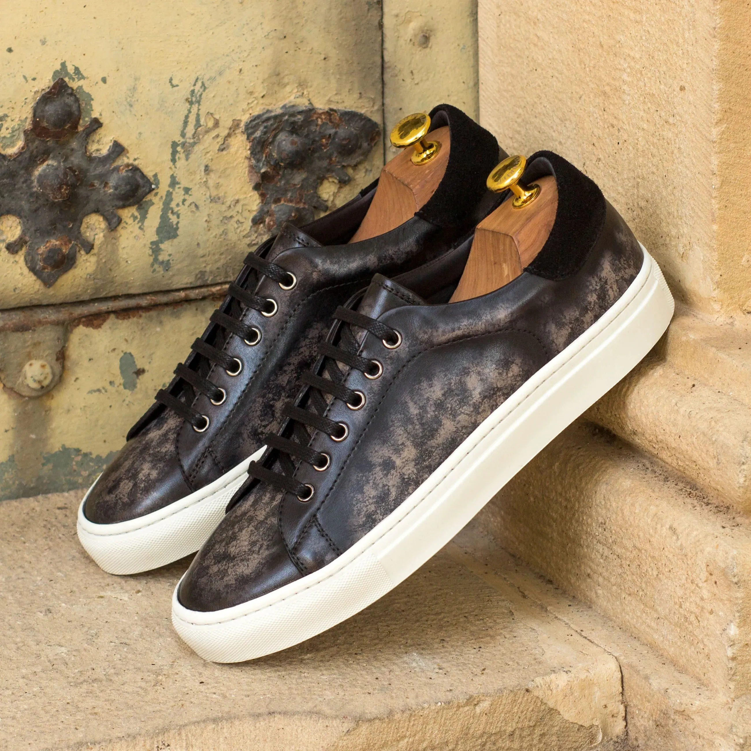 Nira Trainer Patina Sneaker