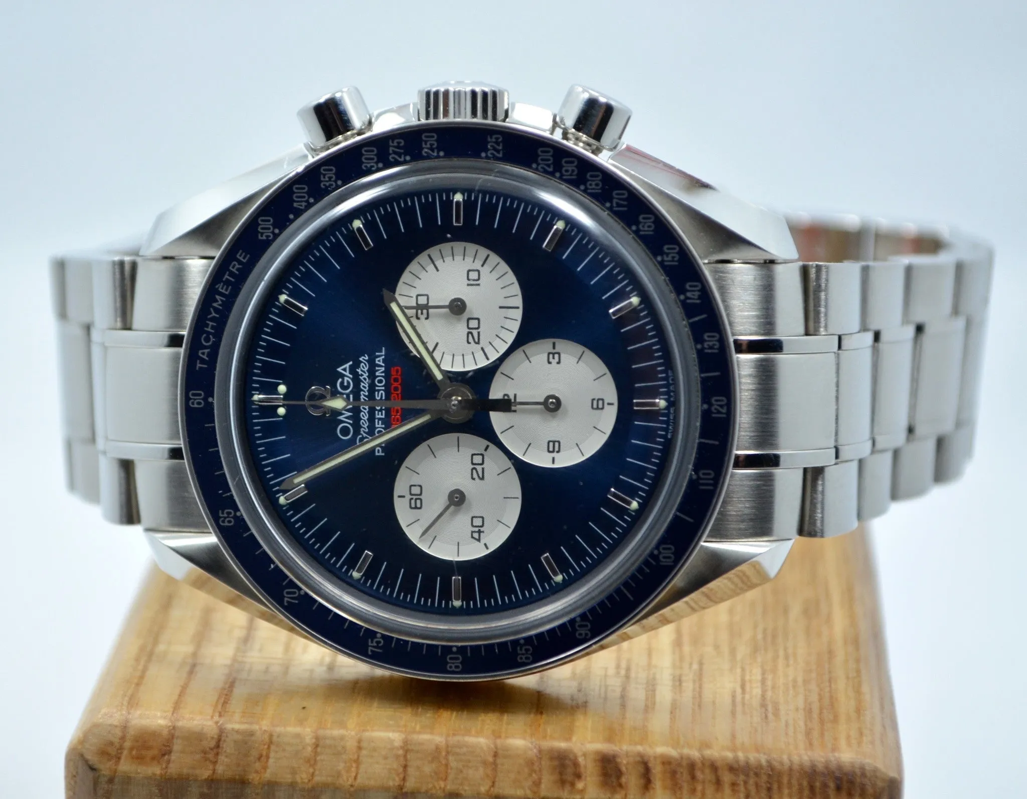 Omega Speedmaster Gemini IV 4 Chronograph 35658000 Blue Limited Wristwatch