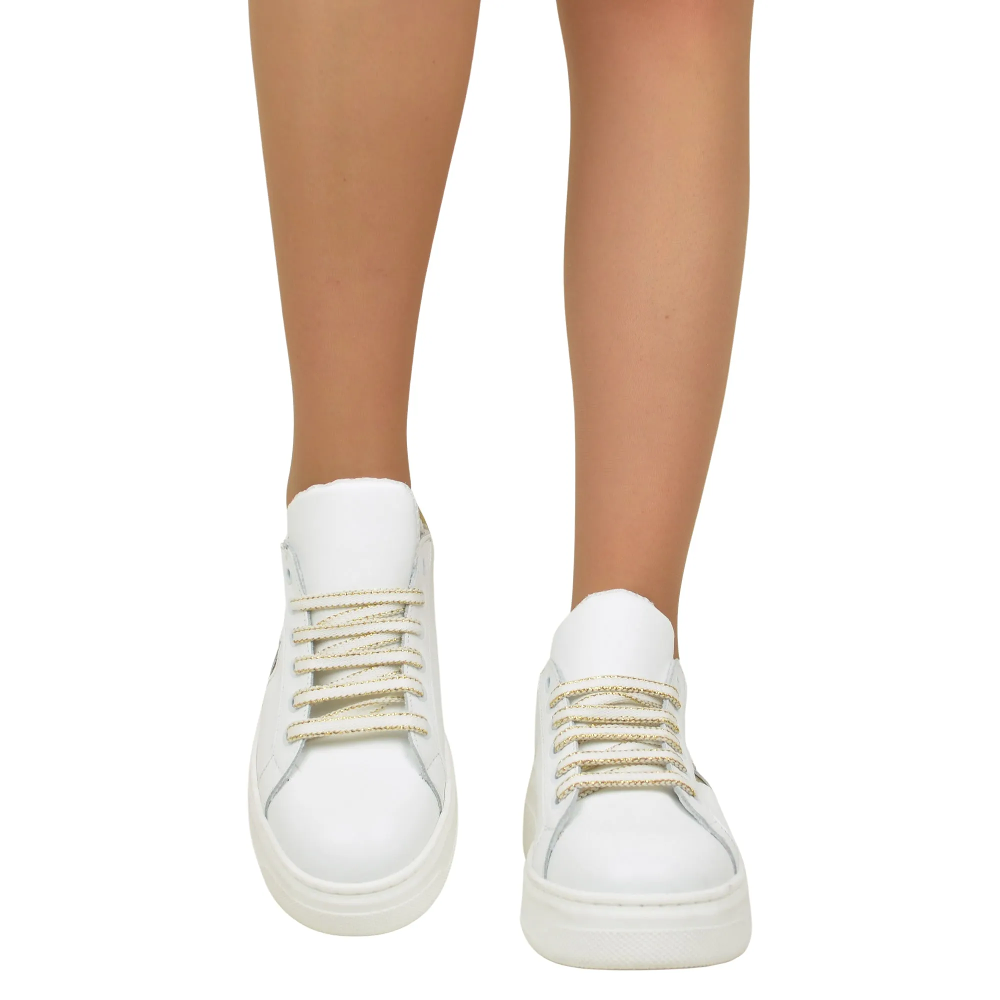 Sneakers Bianche Dettagli Dorati Vera Pelle Punta Tonda Divine Follie