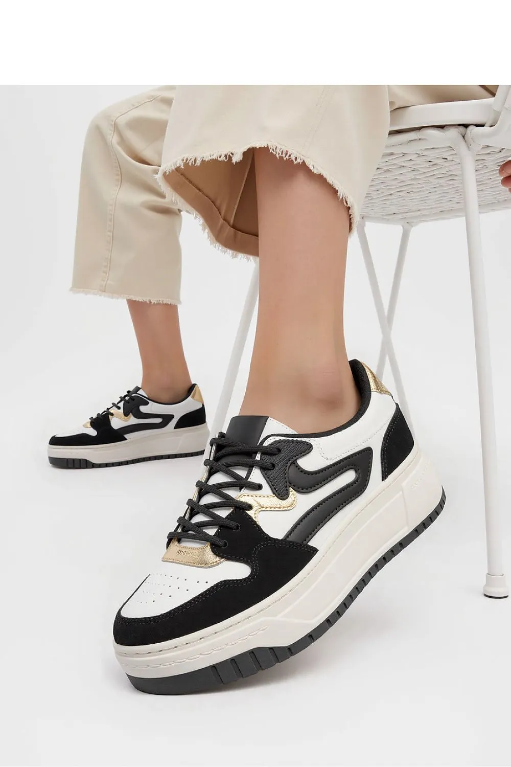 Sport Shoes Inello