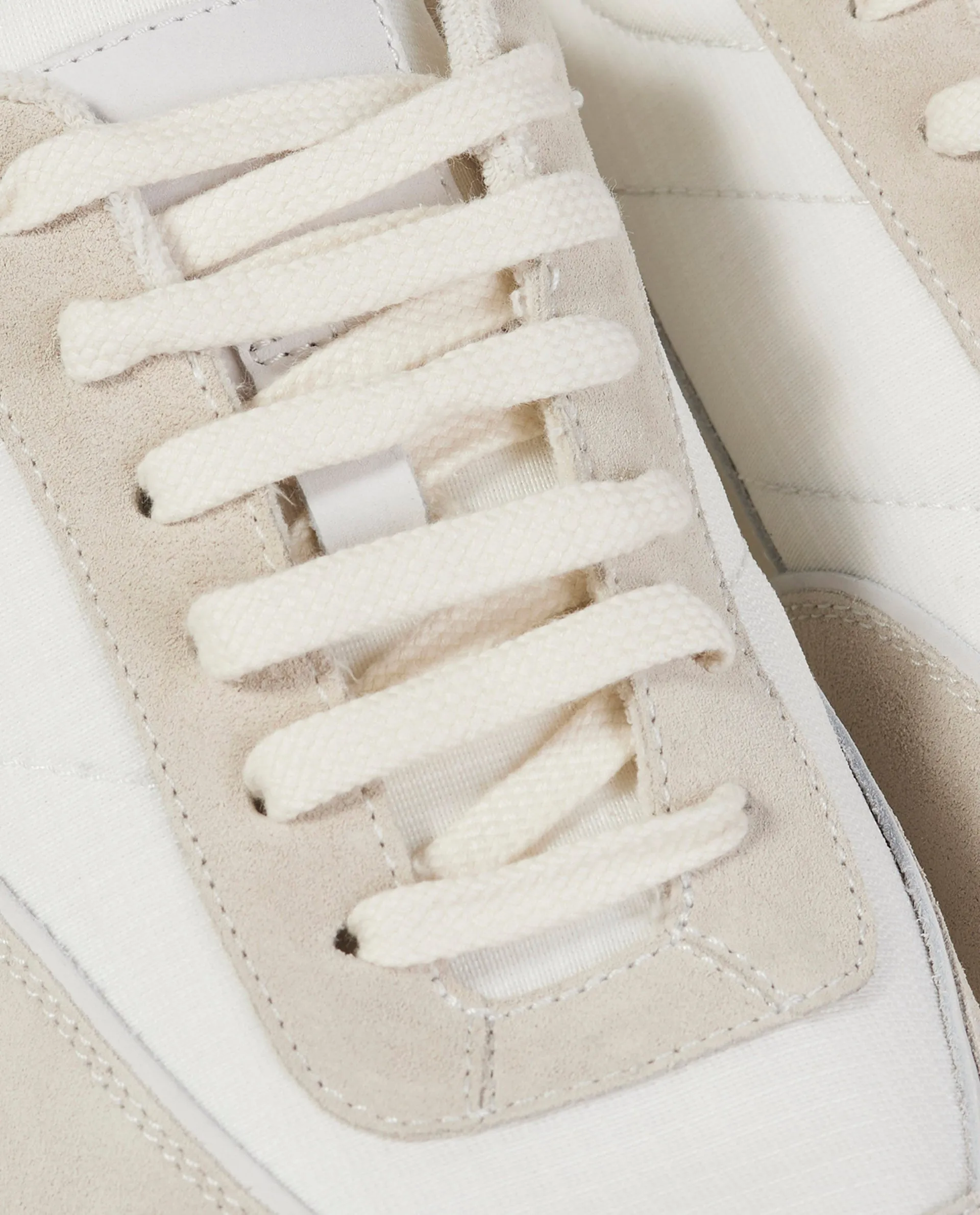 Track 80 Sneakers