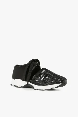Women's Amazing Mesh Fashion Sneaker In Black